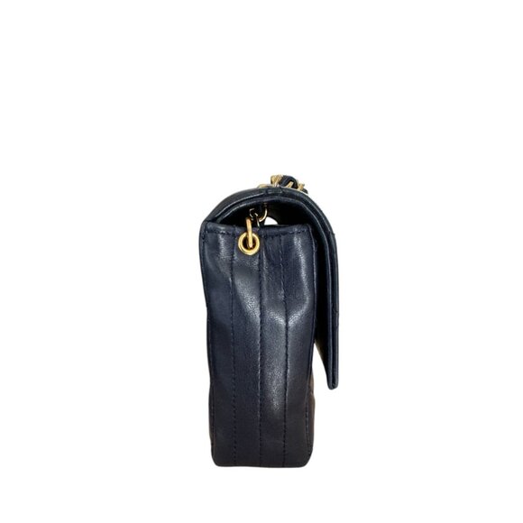 Chanel Flap Bag - Picture 4 of 9